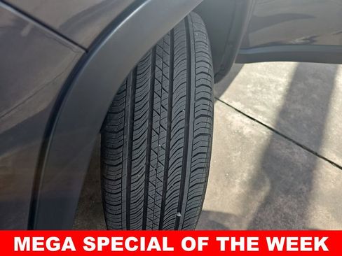 Used 2024 Jeep Compass Limited image 34