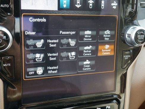 Used 2021 RAM 2500 Laramie AWD/4WD image 6