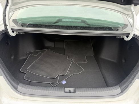 Certified 2025 Honda Accord SE image 17