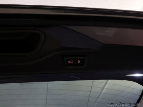 Certified 2024 BMW X7 xDrive40i image 33