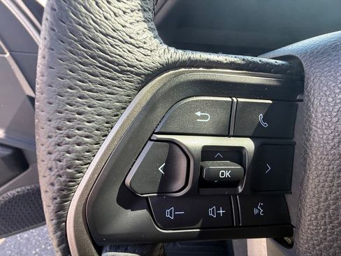 Used 2025 Toyota Tacoma TRD Off-Road image 18