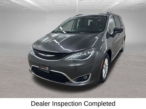 Used 2020 Chrysler Pacifica Touring-L image 7