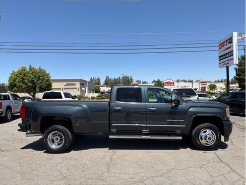 Used 2018 GMC Sierra 3500 Denali w/ Duramax Plus Package AWD/4WD image 4