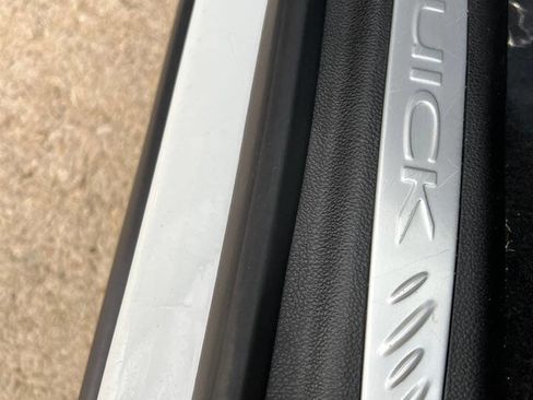 Used 2017 Buick Envision Essence image 30