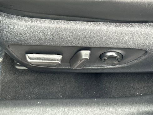 Used 2023 Toyota RAV4 XLE Premium image 48