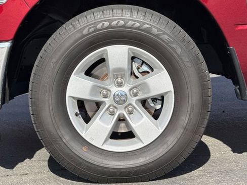 Used 2024 RAM 1500 Classic SLT AWD/4WD image 28