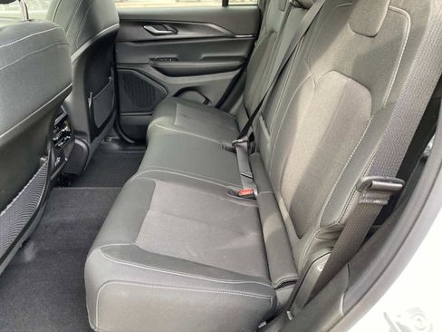 New 2026 Jeep Grand Cherokee Laredo AWD/4WD image 6