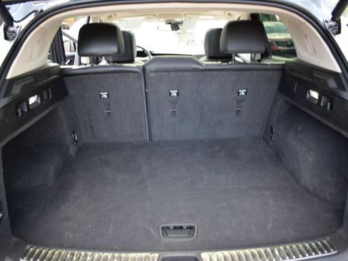 Used 2021 Buick Envision Essence w/ Technology Package I FWD image 37