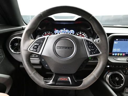 Used 2020 Chevrolet Camaro SS RWD image 24