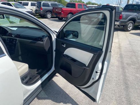 Used 2009 Mercury Sable Premier FWD image 25