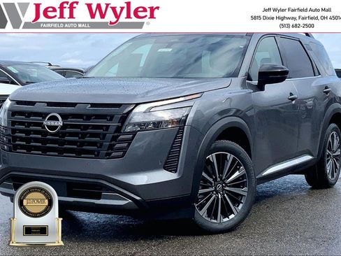 New 2026 Nissan Pathfinder Platinum w/ Cargo Package AWD/4WD image 1