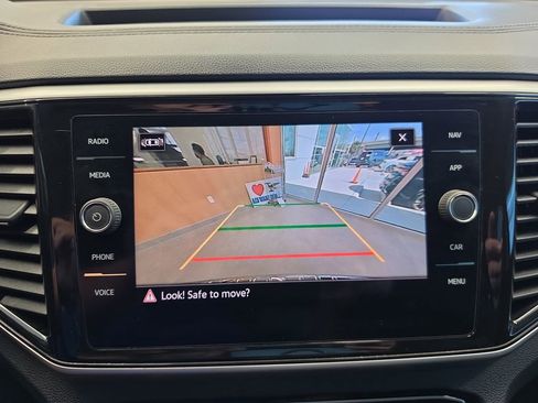 Used 2022 Volkswagen Atlas SEL Premium AWD/4WD image 25