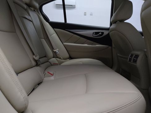 Used 2020 INFINITI Q50 Luxe w/ Essential Package (3.0T Luxe) RWD image 19