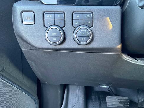 Certified 2023 Chevrolet Silverado 1500 High Country w/ Z71 Off-Road Package image 17