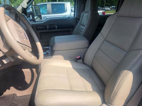 Used 2010 Ford F250 XL AWD/4WD image 10