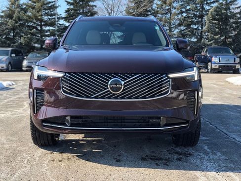 New 2026 Volvo XC90 B6 Plus w/ Protection Package Premier image 2