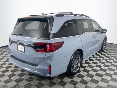 Used 2026 Honda Odyssey Touring image 8