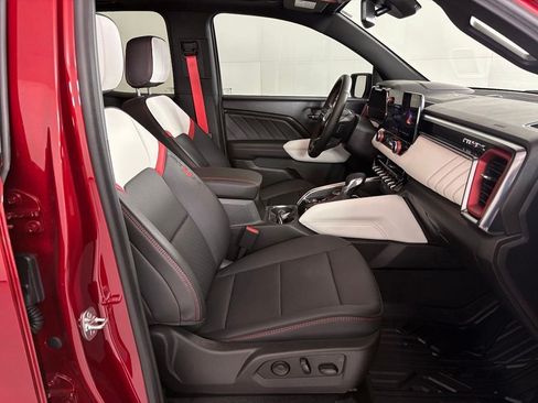 Used 2026 GMC Canyon AT4X AWD/4WD image 46