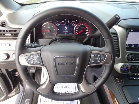 Used 2015 GMC Yukon XL 4x4 Denali image 21