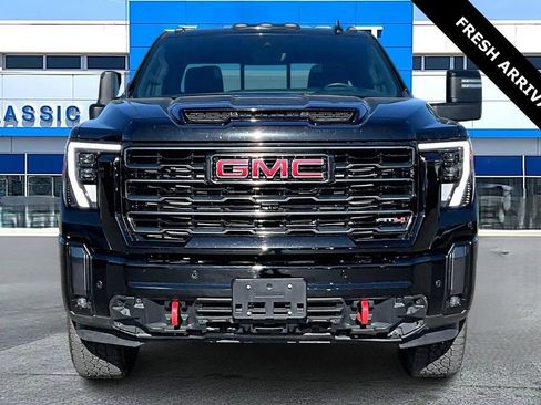 Used 2024 GMC Sierra 2500 AT4 w/ AT4 Premium Plus Package image 2