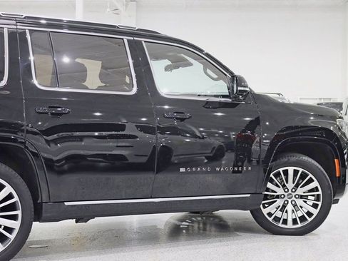 Used 2024 Jeep Grand Wagoneer Series III image 11