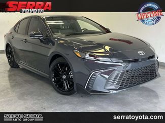 Used 2025 Toyota Camry SE w/ Convenience Package FWD video 1