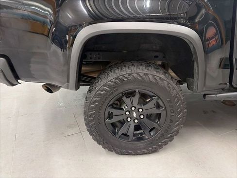 Used 2021 Chevrolet Colorado ZR2 w/ ZR2 Midnight Special Edition image 41