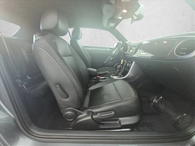 Used 2017 Volkswagen Beetle 1.8T S FWD image 24