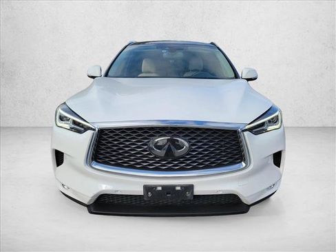 Used 2019 INFINITI QX50 Essential FWD image 2