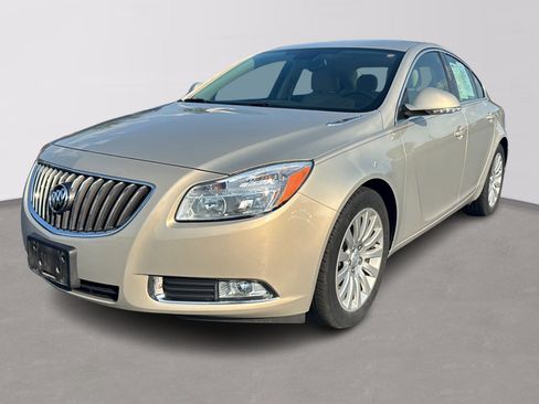 Used 2012 Buick Regal Leather FWD image 1