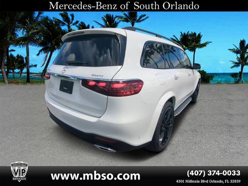 Certified 2026 Mercedes-Benz GLS 450 4MATIC image 18