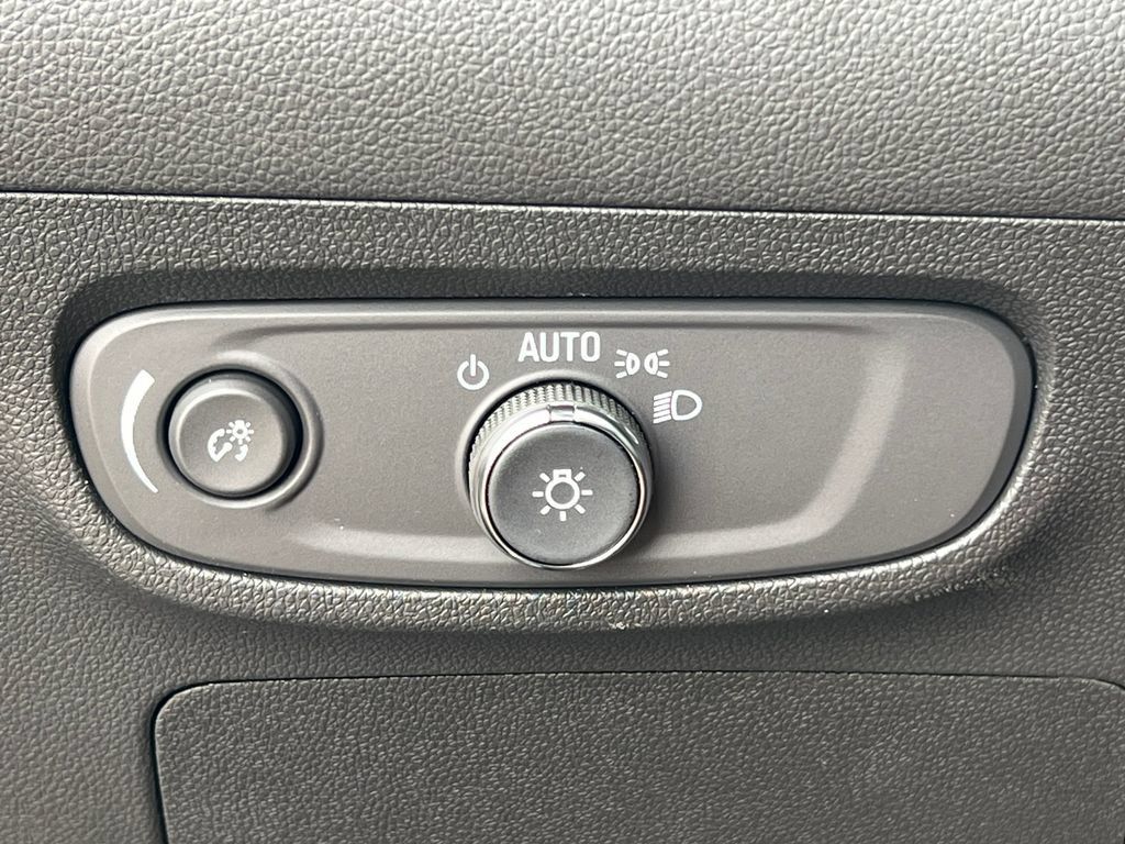 New 2026 Buick Encore GX Preferred w/ Comfort Package AWD/4WD image 15