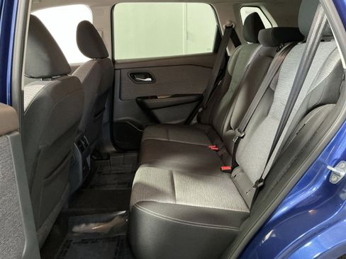 Used 2022 Nissan Rogue SV image 30