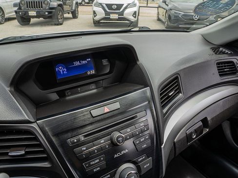 Used 2018 Acura ILX FWD image 30