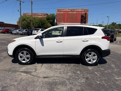 Used 2013 Toyota RAV4 XLE AWD/4WD image 5