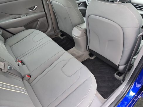 Used 2023 Hyundai Elantra SEL FWD image 13