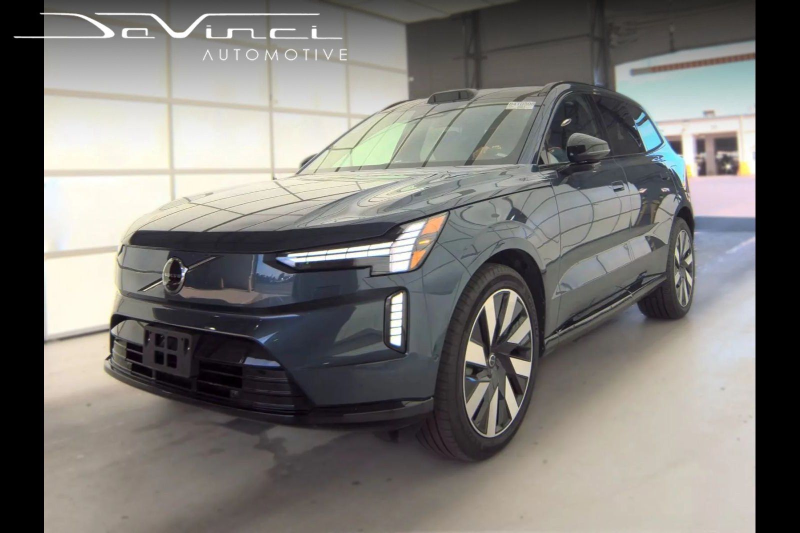 Used 2025 Volvo EX90 Ultra AWD/4WD image 1