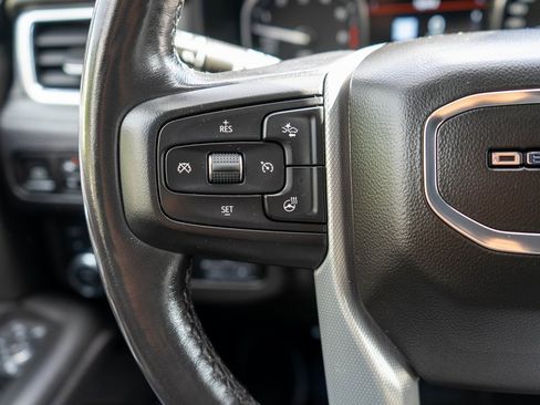 Used 2021 GMC Yukon Denali image 24