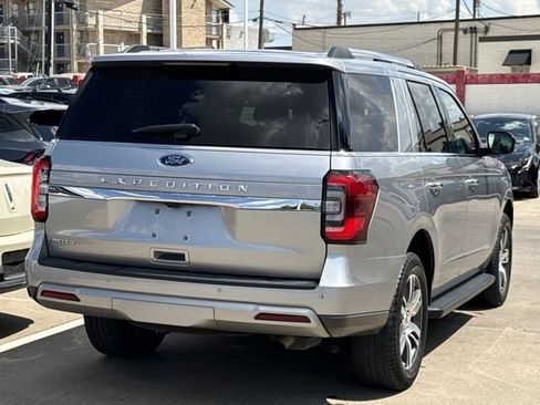 Used 2024 Ford Expedition Limited RWD image 4
