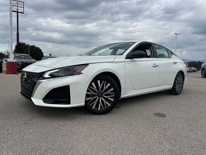 Used 2025 Nissan Altima 2.5 SV