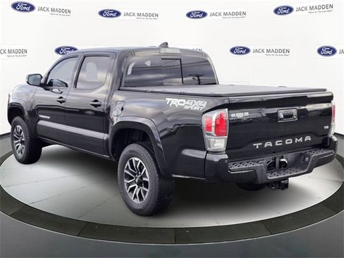 Used 2023 Toyota Tacoma TRD Sport image 3