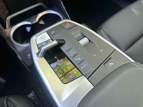 New 2026 BMW X1 xDrive28i w/ Convenience Package AWD/4WD image 19