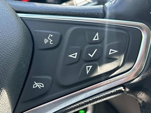 Used 2020 Chevrolet Equinox LT w/ Driver Convenience Package FWD image 32