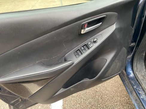 Used 2017 Toyota Yaris iA image 17