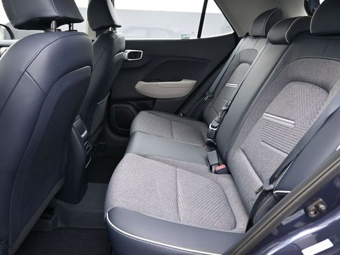 New 2026 Hyundai Venue SEL image 11