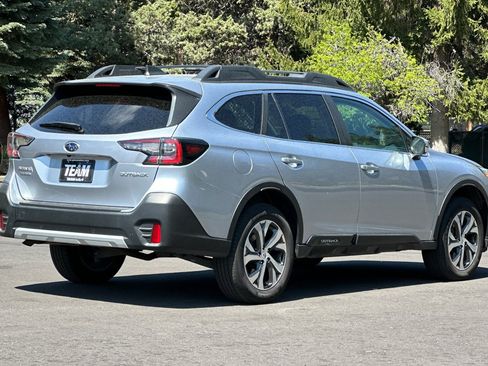 Used 2022 Subaru Outback Limited AWD/4WD image 4