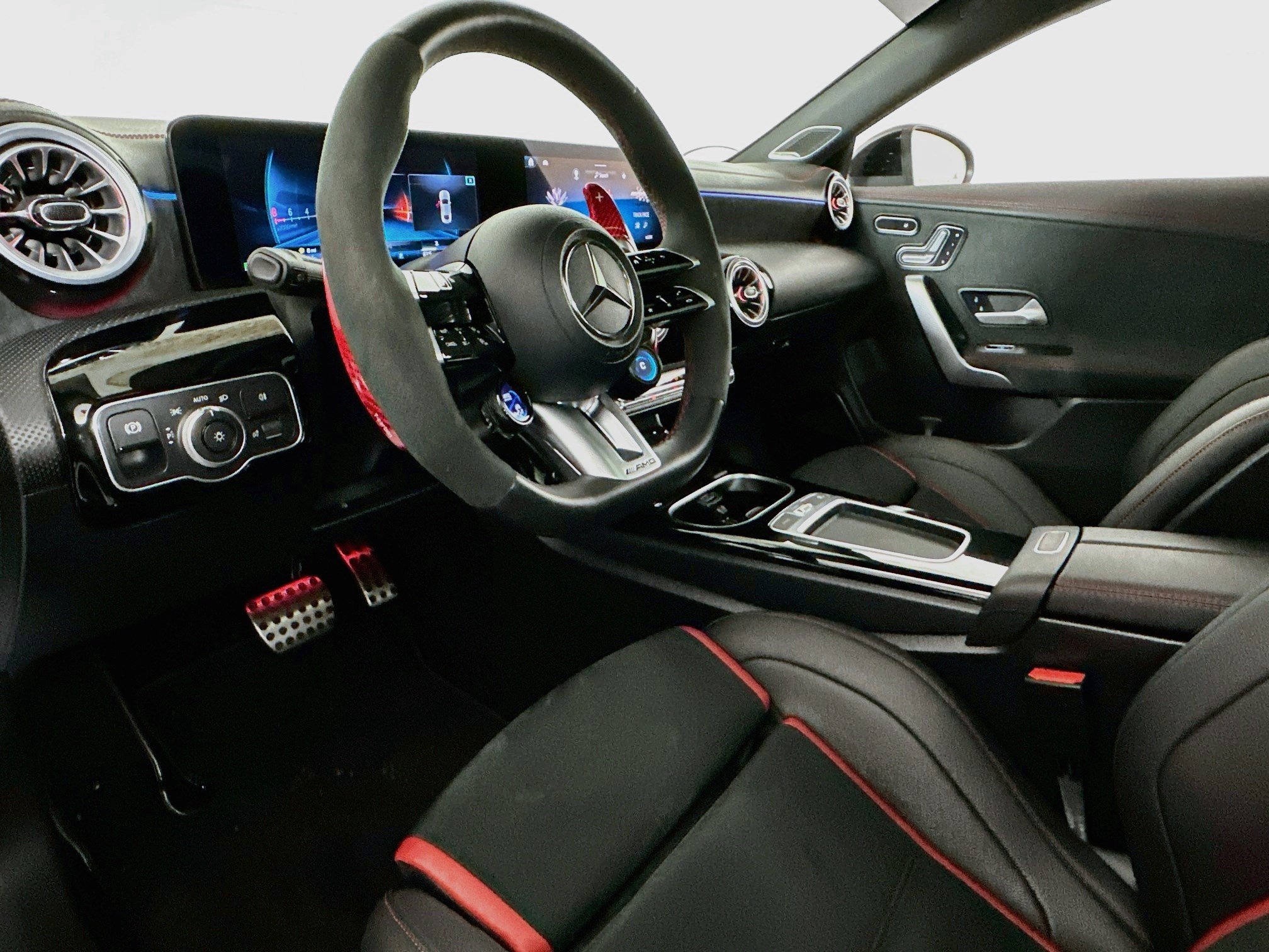 Used 2025 Mercedes-Benz CLA 45 AMG 4MATIC image 7