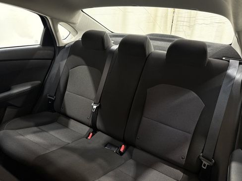 Used 2023 Kia Forte LXS w/ LXS Technology Package FWD image 13