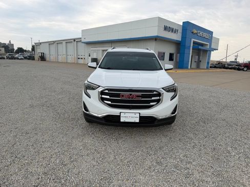 Used 2020 GMC Terrain SLT FWD image 8