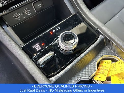 New 2025 Jeep Grand Cherokee Limited w/ Trailer Tow Package image 19